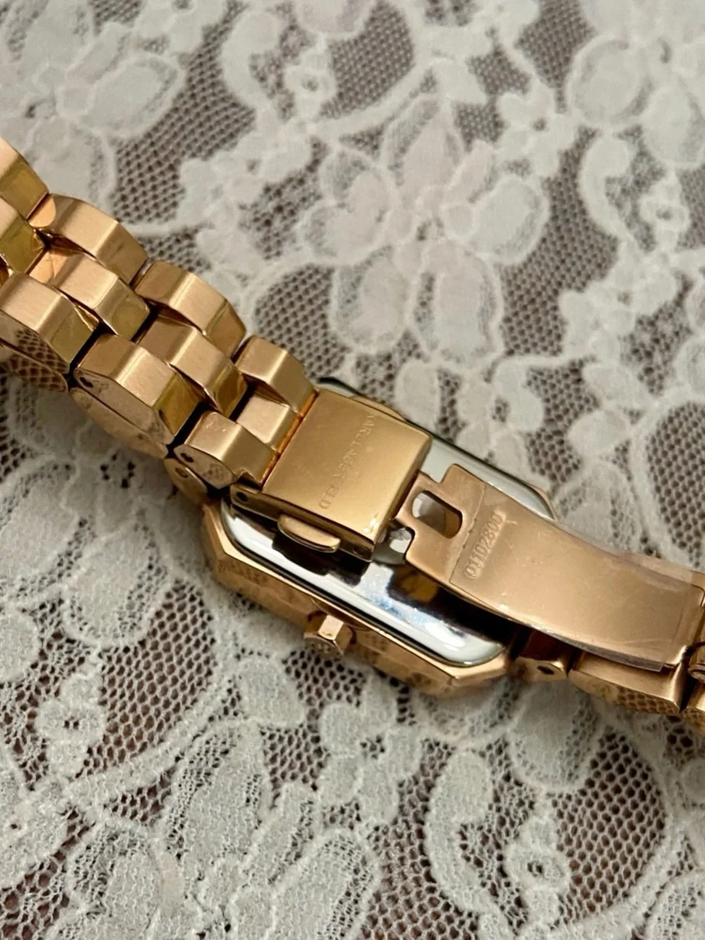 Karl Lagerfeld, KL6107, Rose Gold Tone Rhinestones Quartz Ladies Watch w/ Box
